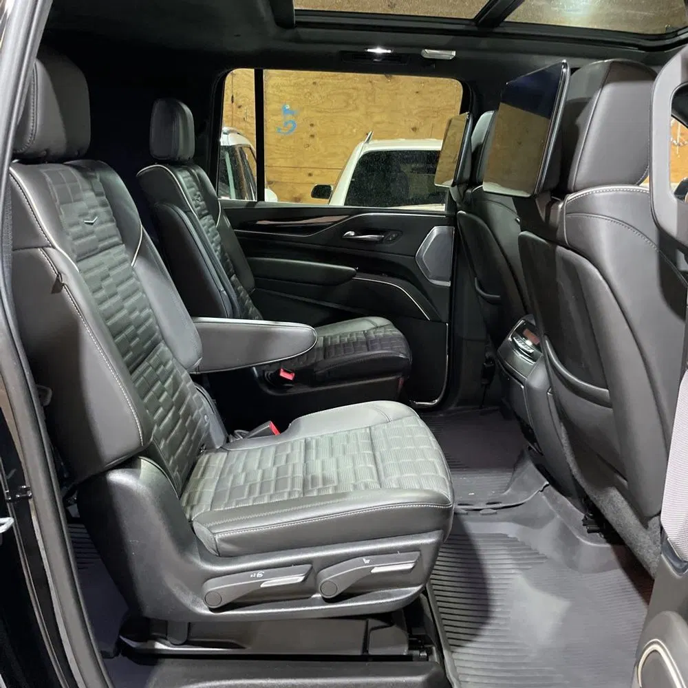 2023 Cadillac Escalade-V ESV Base
