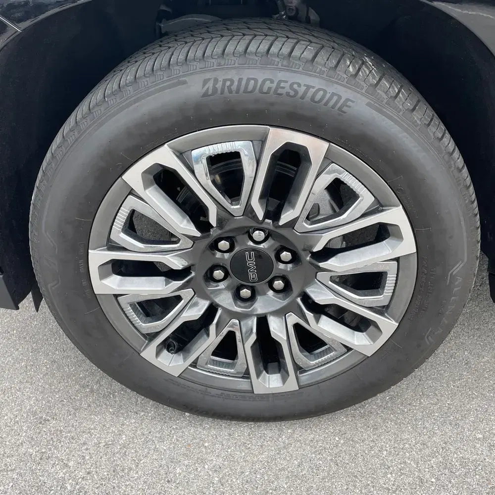 2024 GMC Yukon XL Denali Ultimate