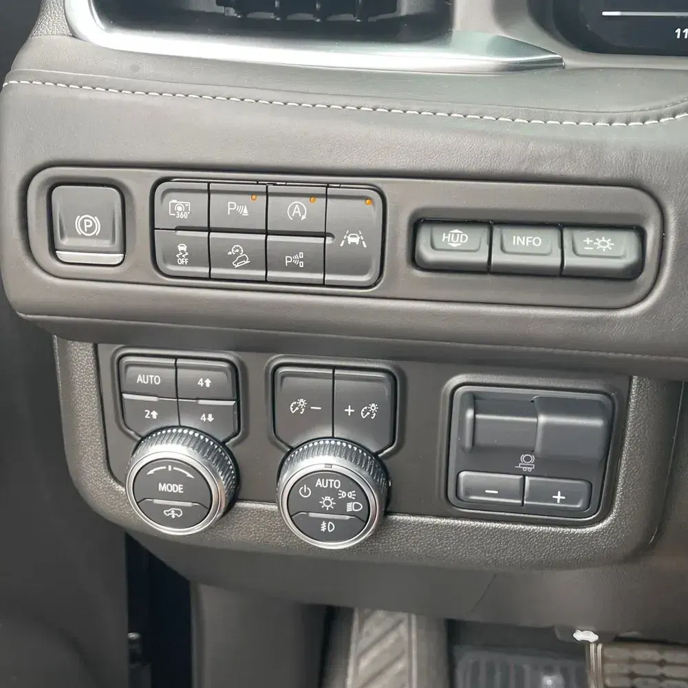 2024 GMC Yukon XL Denali Ultimate