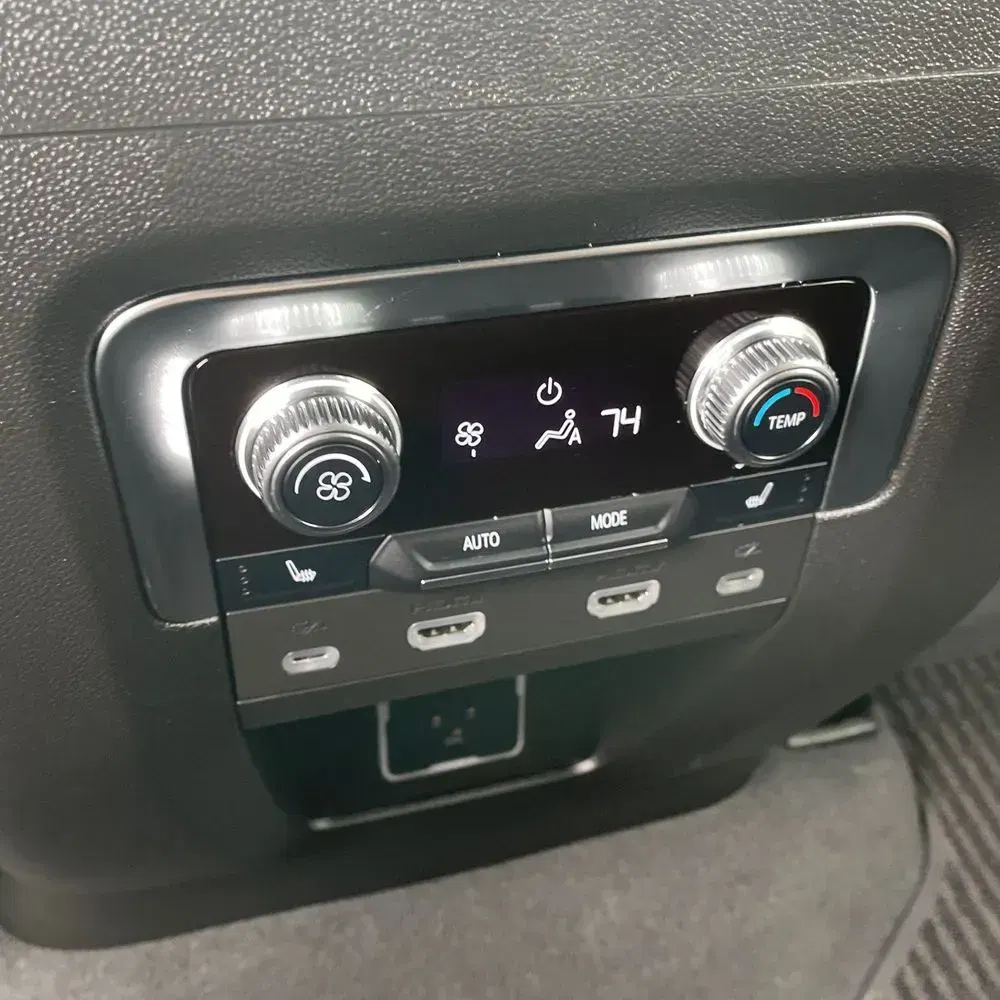 2024 GMC Yukon XL Denali Ultimate