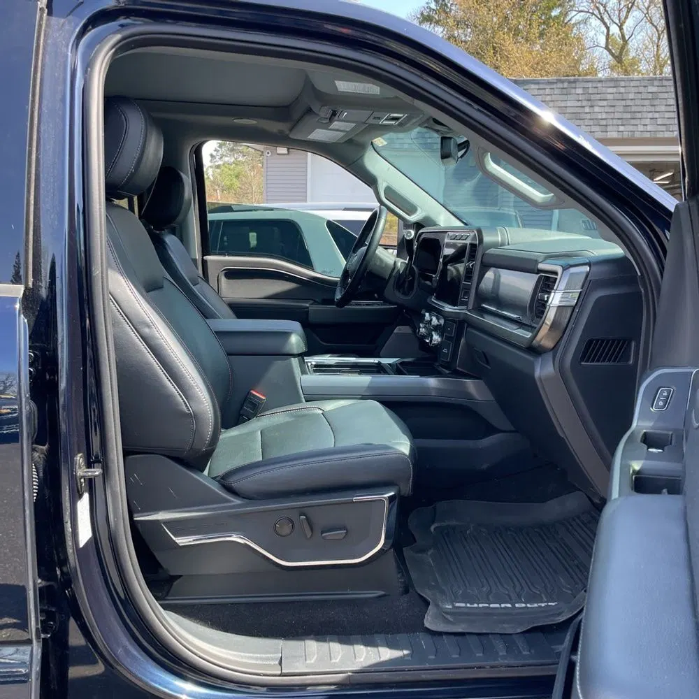 2023 Ford F-350 Super Duty Lariat