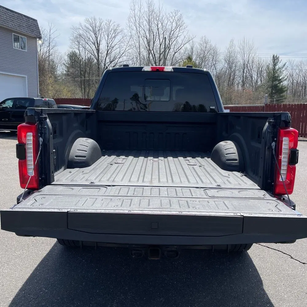 2023 Ford F-350 Super Duty Lariat
