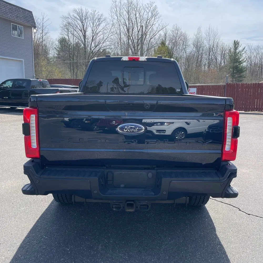 2023 Ford F-350 Super Duty Lariat