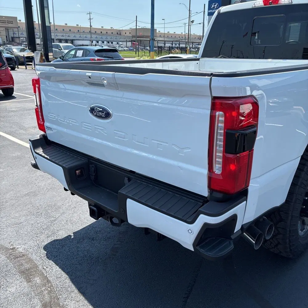 2023 Ford F-350 Super Duty Lariat