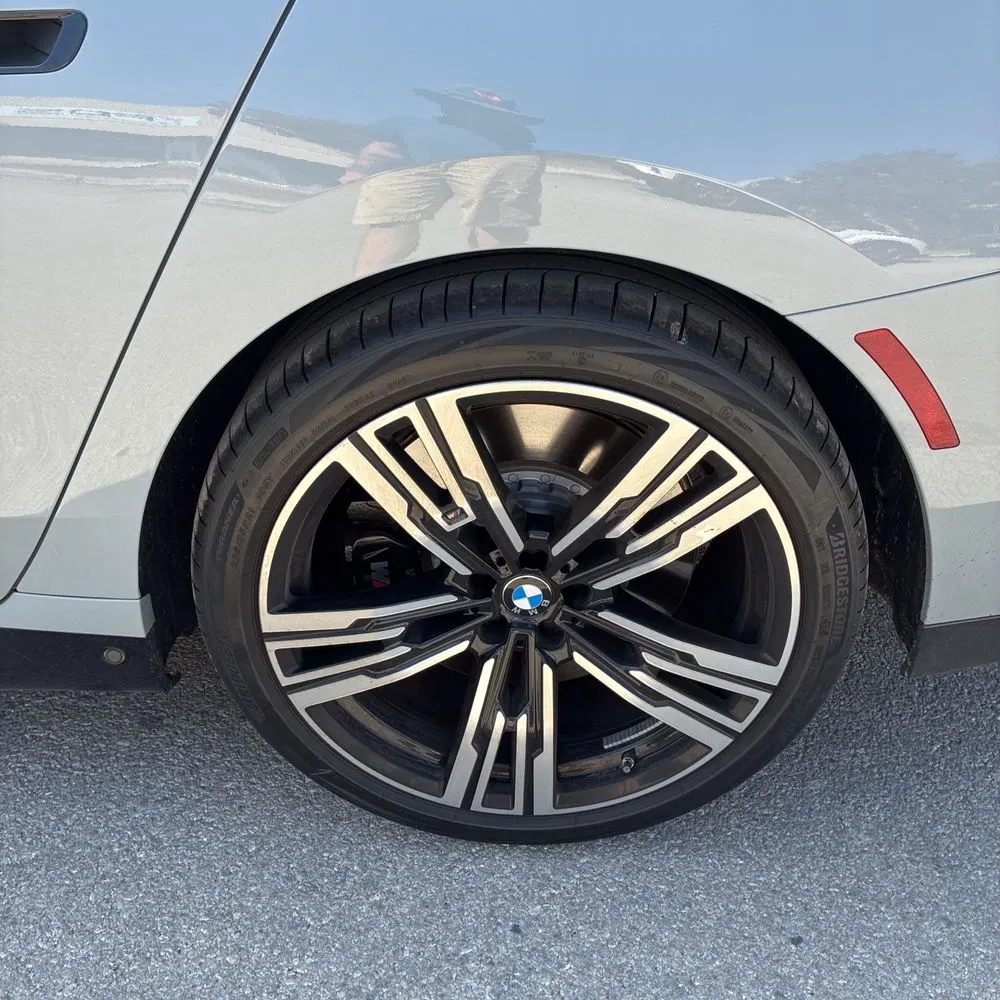 2025 BMW 7-Series 760i xDrive