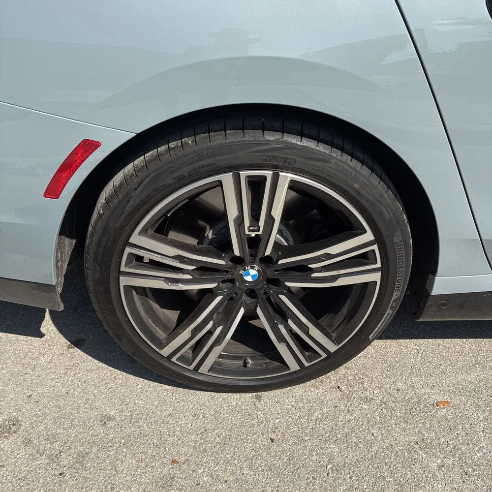 2025 BMW 7-Series 760i xDrive