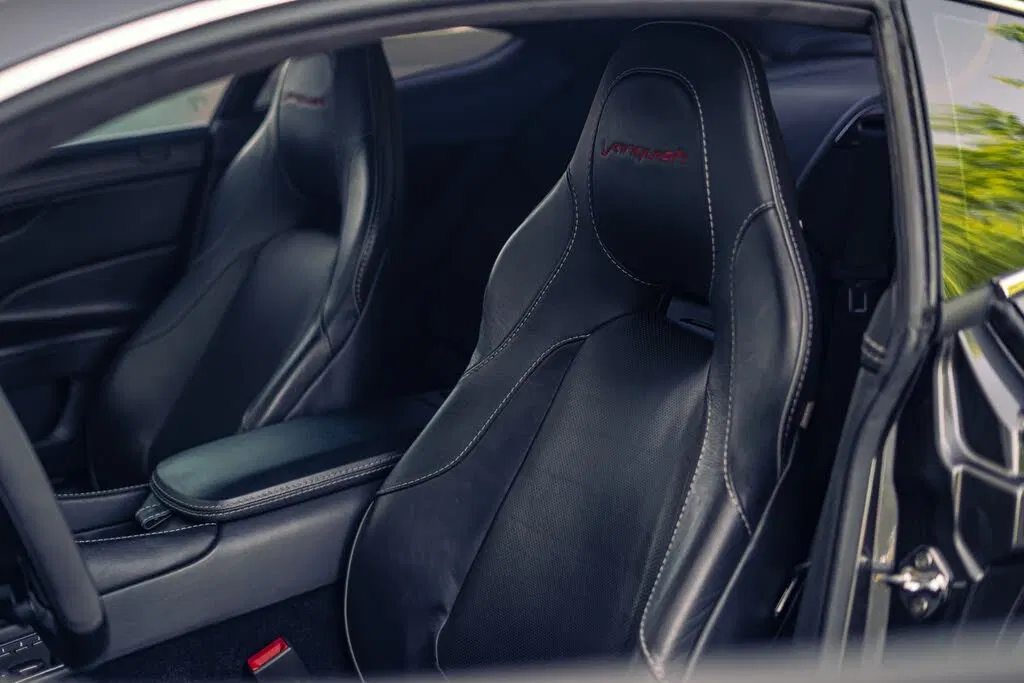 2014 Aston Martin Vanquish Coupe RWD