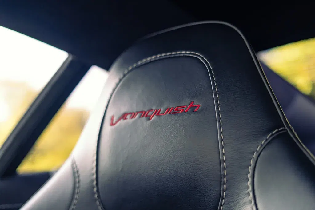 2014 Aston Martin Vanquish Coupe RWD