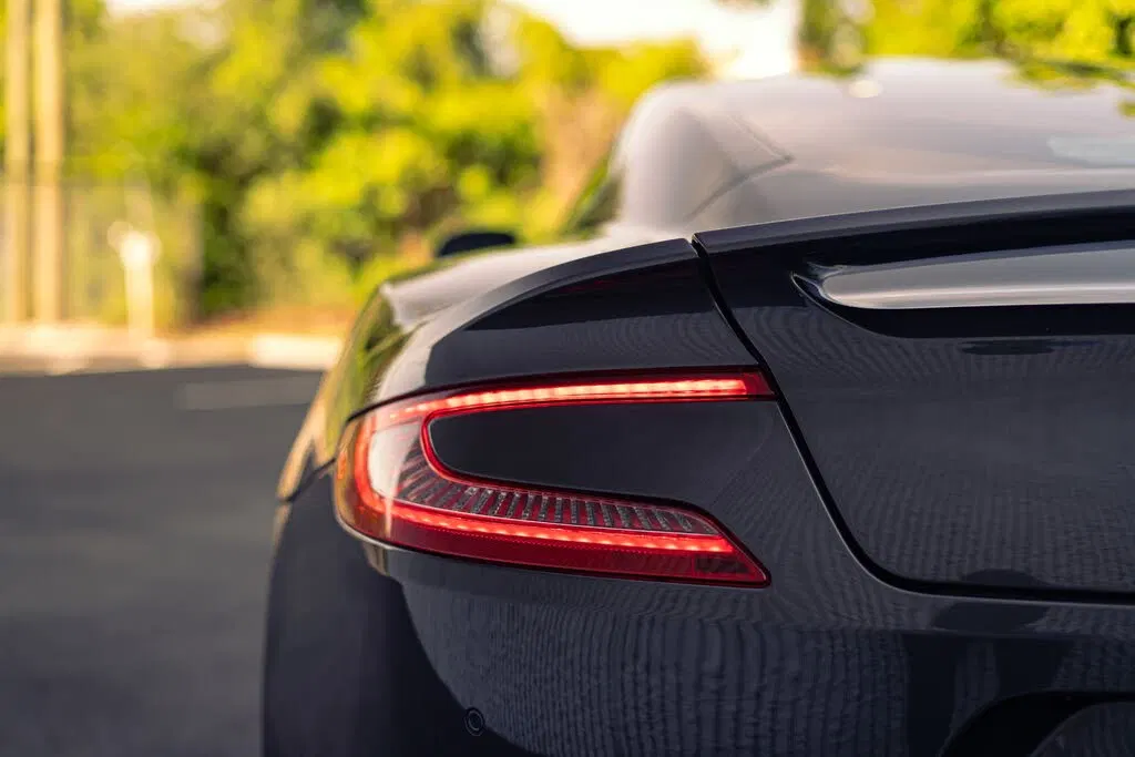2014 Aston Martin Vanquish Coupe RWD