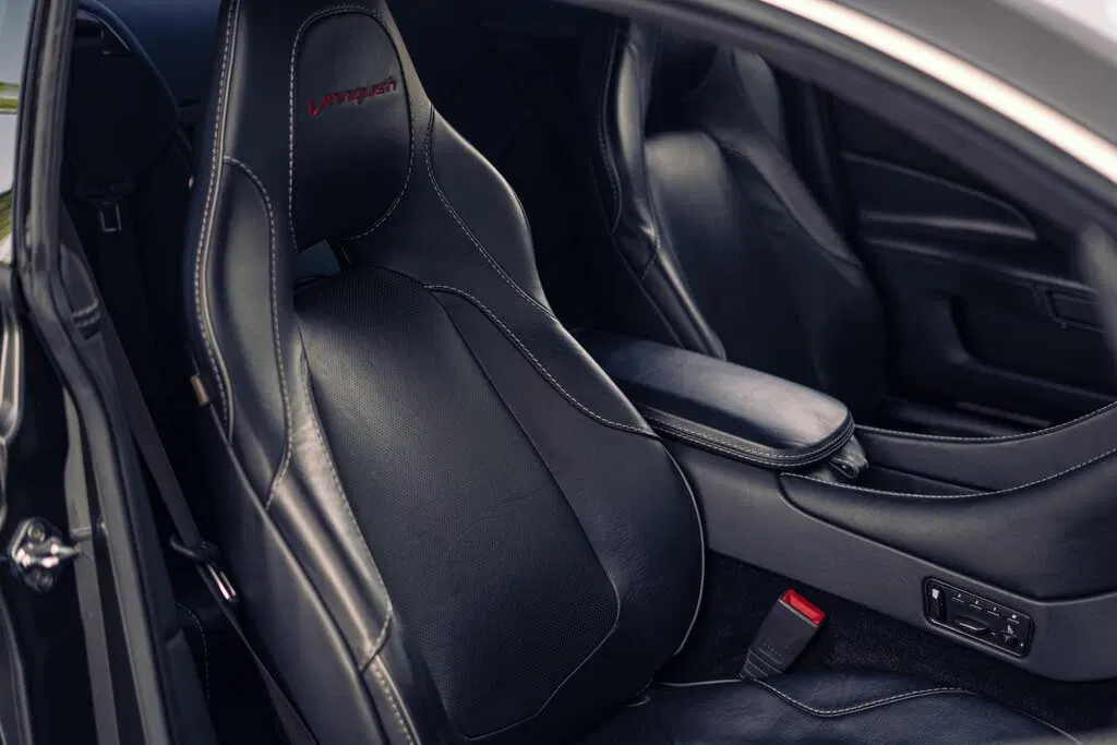 2014 Aston Martin Vanquish Coupe RWD
