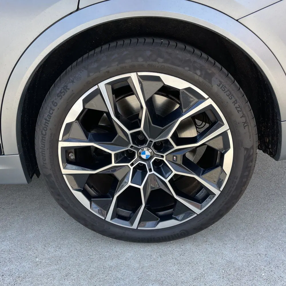 2024 BMW X7 M60i