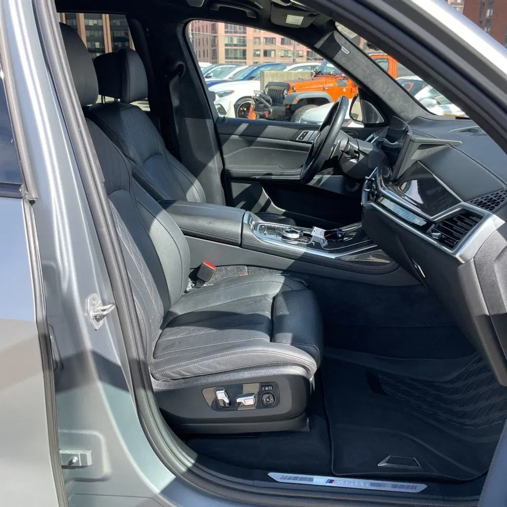 2024 BMW X7 M60i