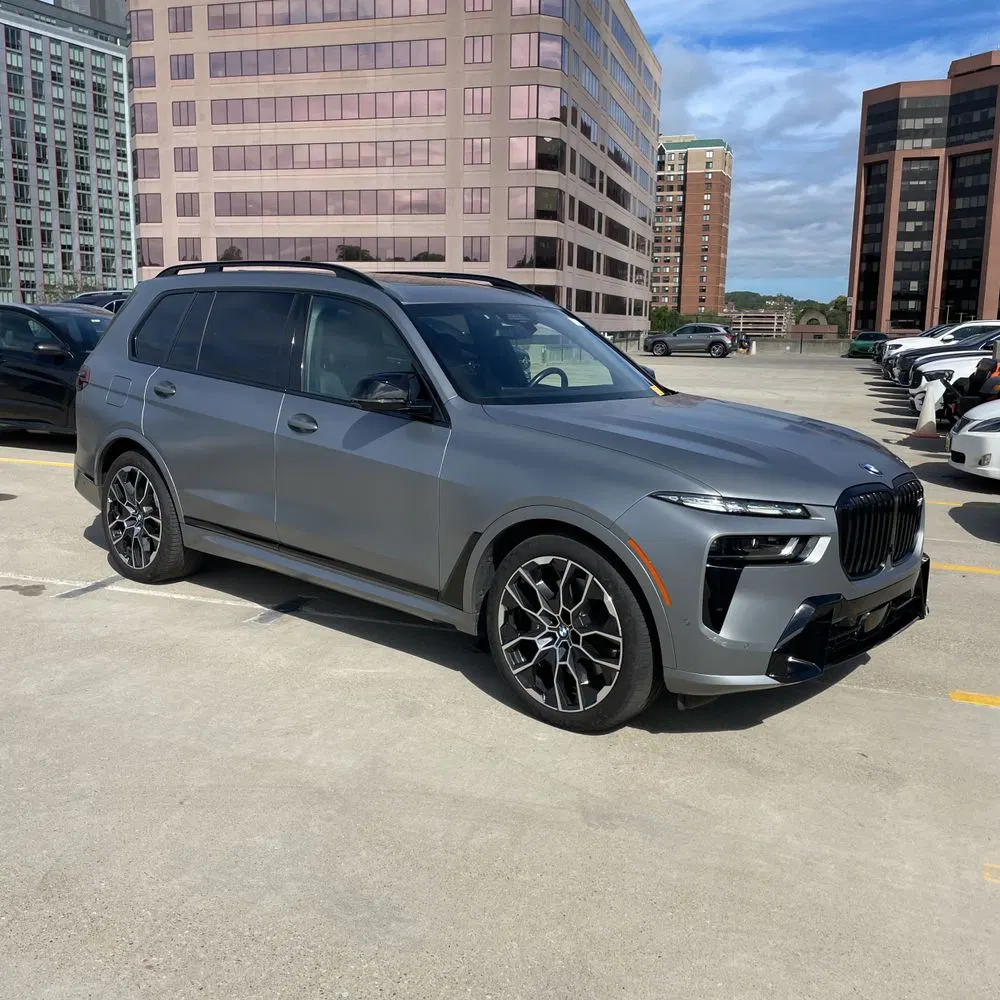 2024 BMW X7 M60i