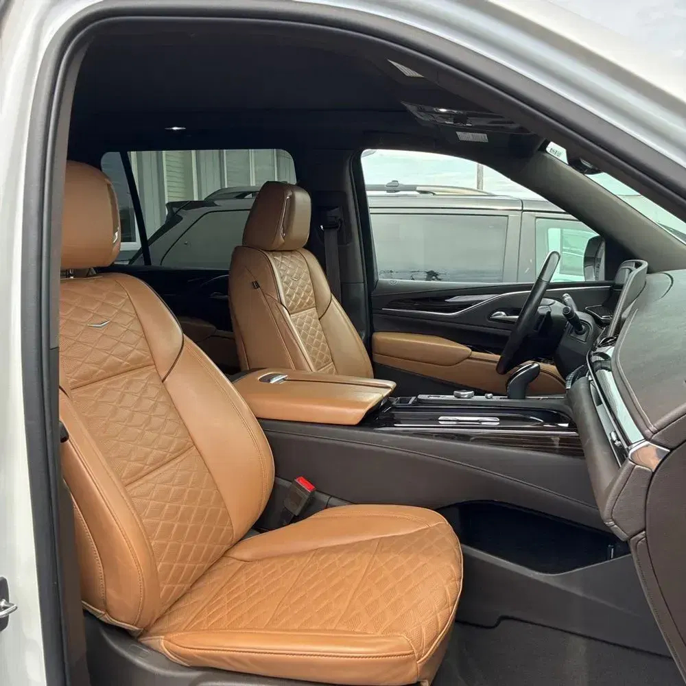 2023 Cadillac Escalade ESV Premium Luxury