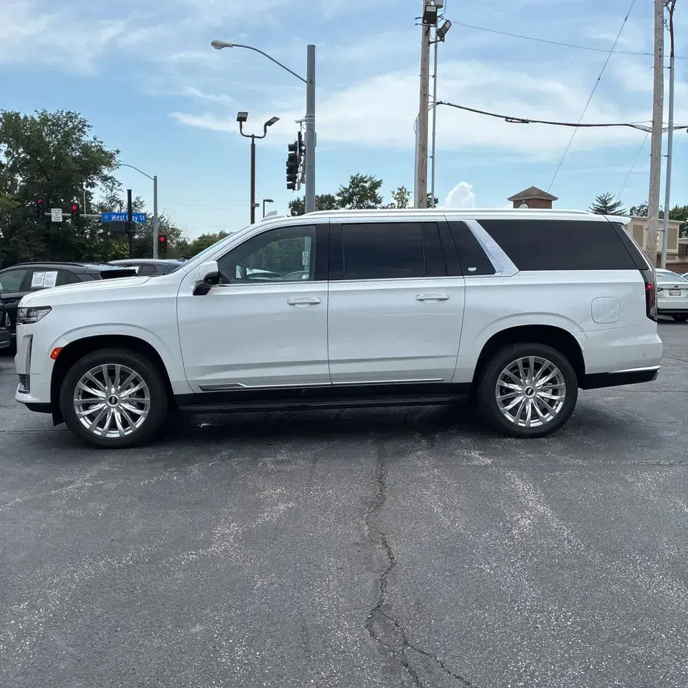 2023 Cadillac Escalade ESV Premium Luxury