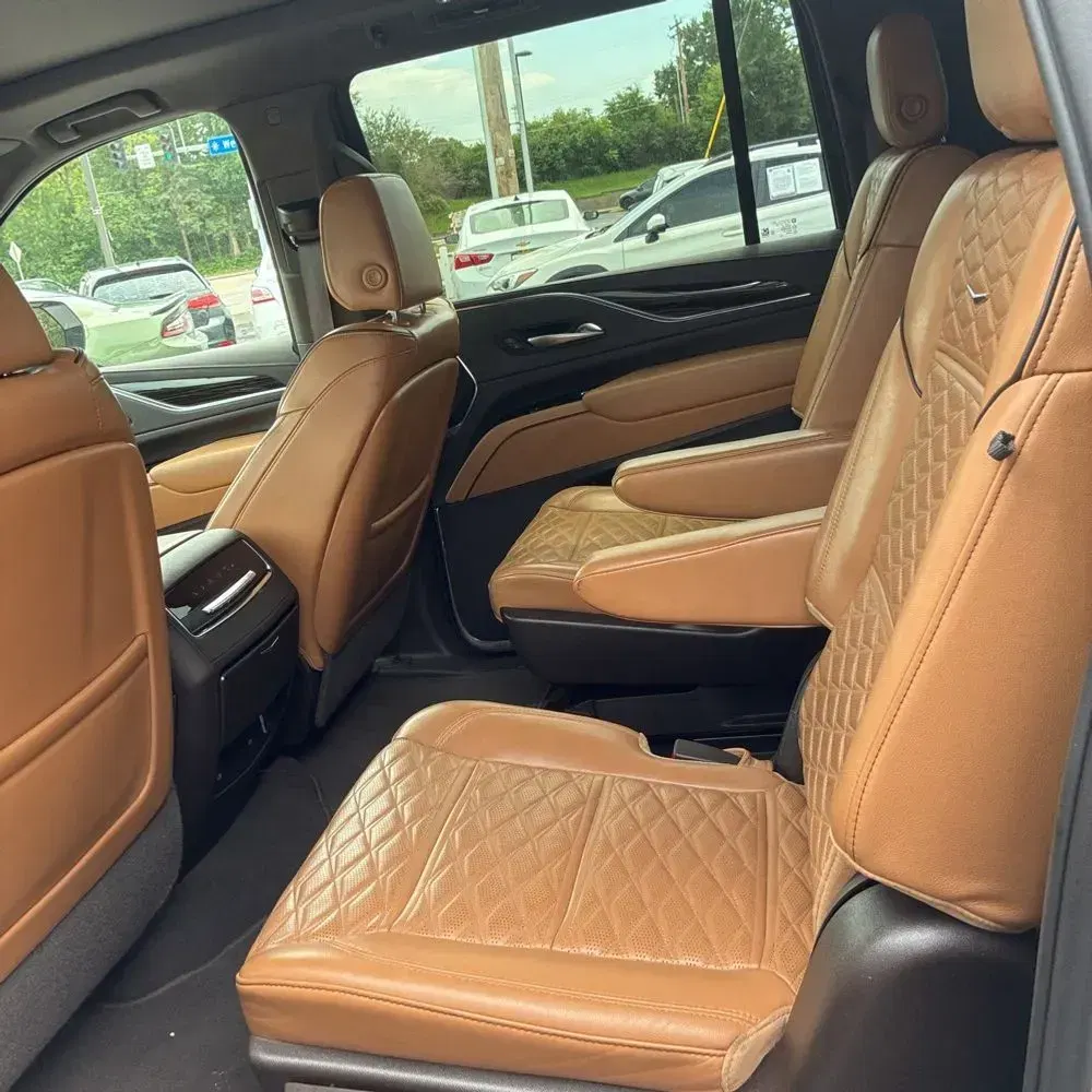 2023 Cadillac Escalade ESV Premium Luxury