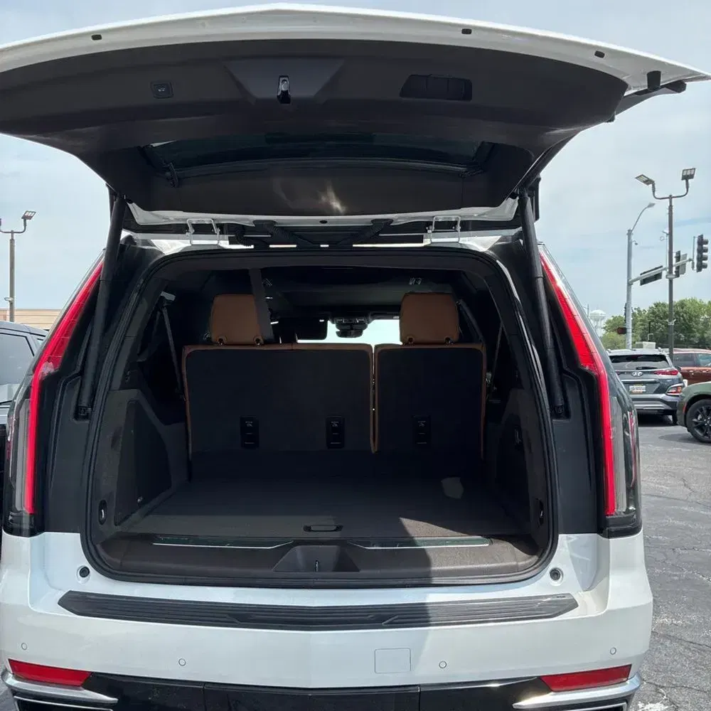 2023 Cadillac Escalade ESV Premium Luxury
