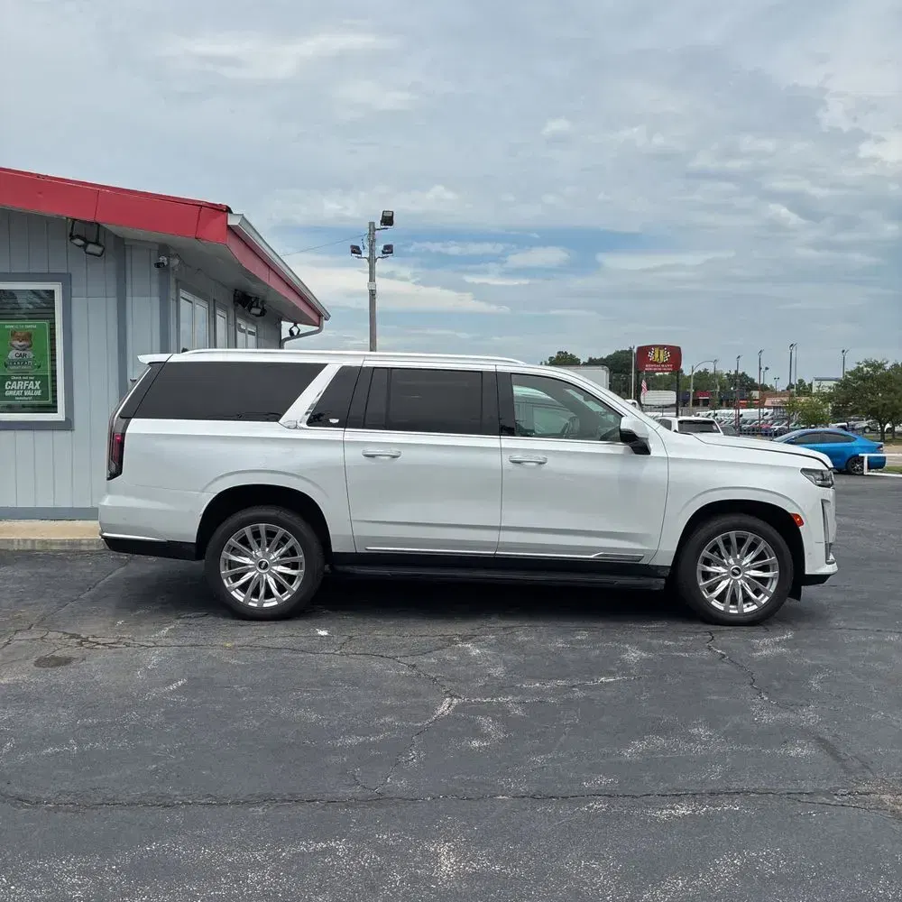 2023 Cadillac Escalade ESV Premium Luxury