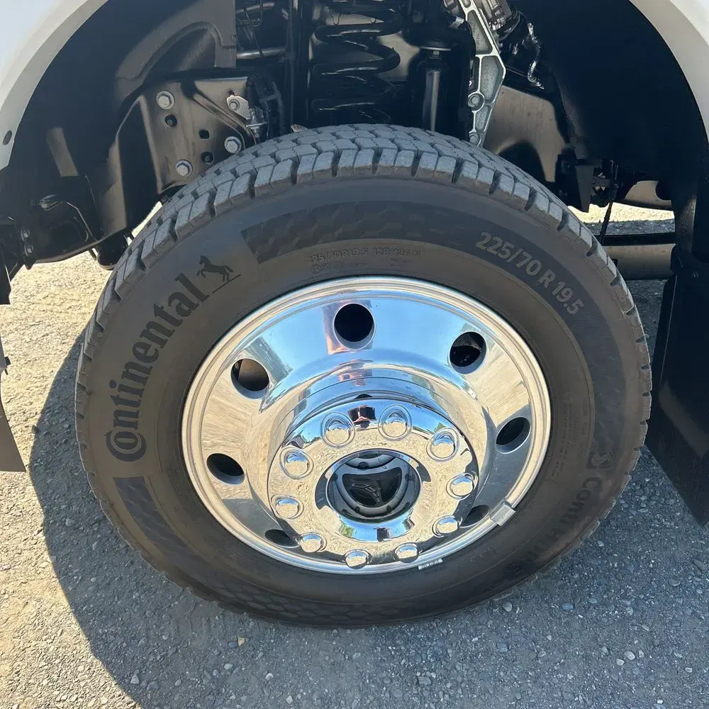 2025 Ford F-450 Super Duty Platinum