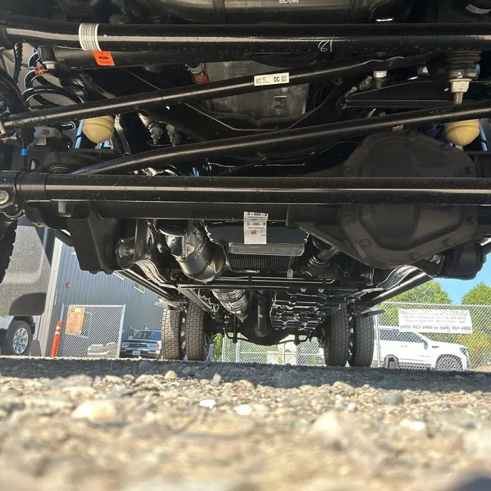 2025 Ford F-450 Super Duty Platinum