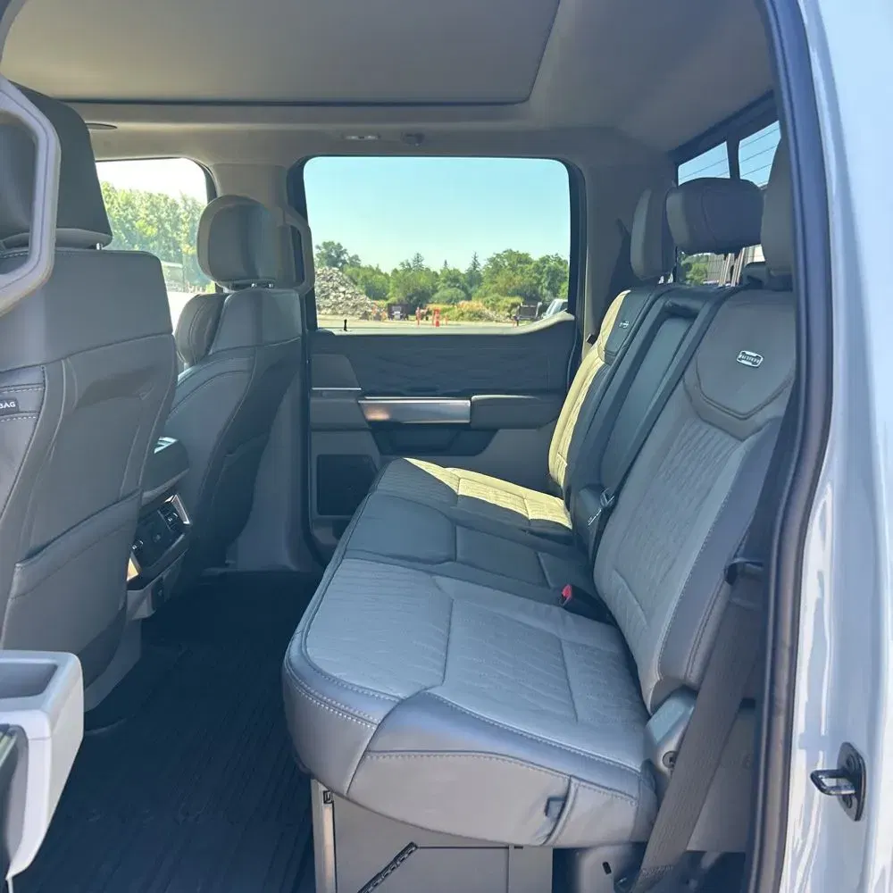 2025 Ford F-450 Super Duty Platinum