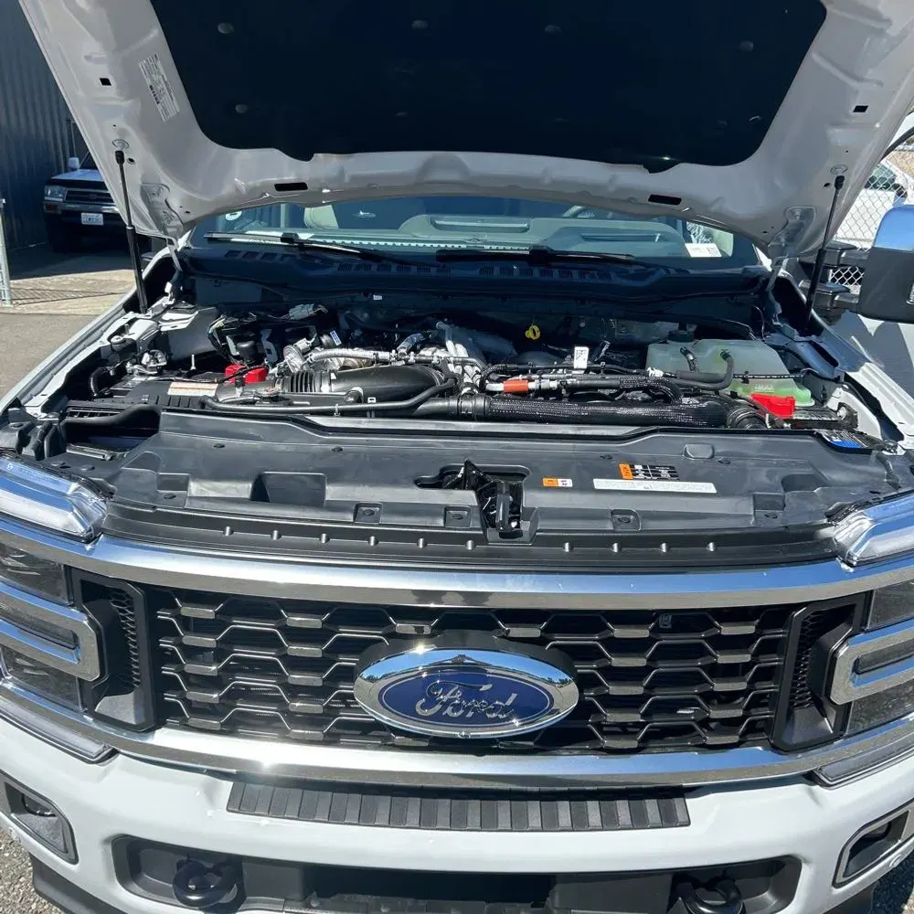 2025 Ford F-450 Super Duty Platinum