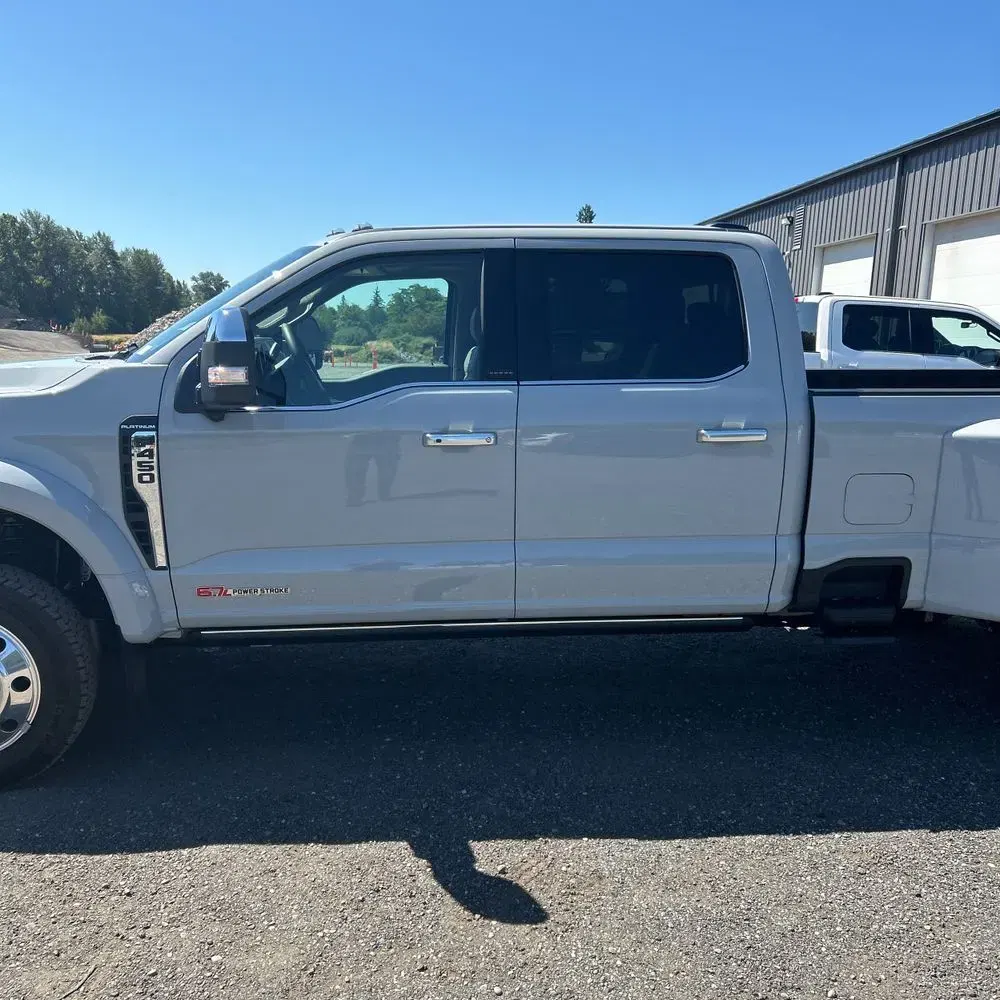 2025 Ford F-450 Super Duty Platinum