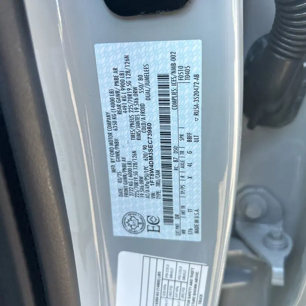 2025 Ford F-450 Super Duty Platinum