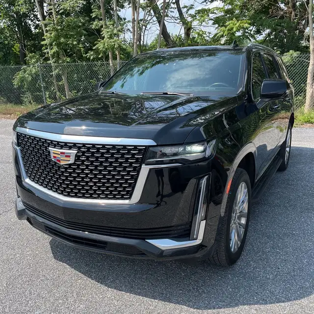 2022 Cadillac Escalade Premium Luxury