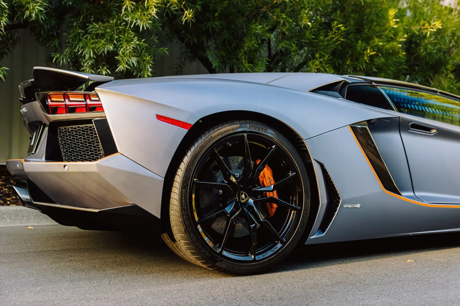 2015 Lamborghini Aventador LP700-4 Roadster