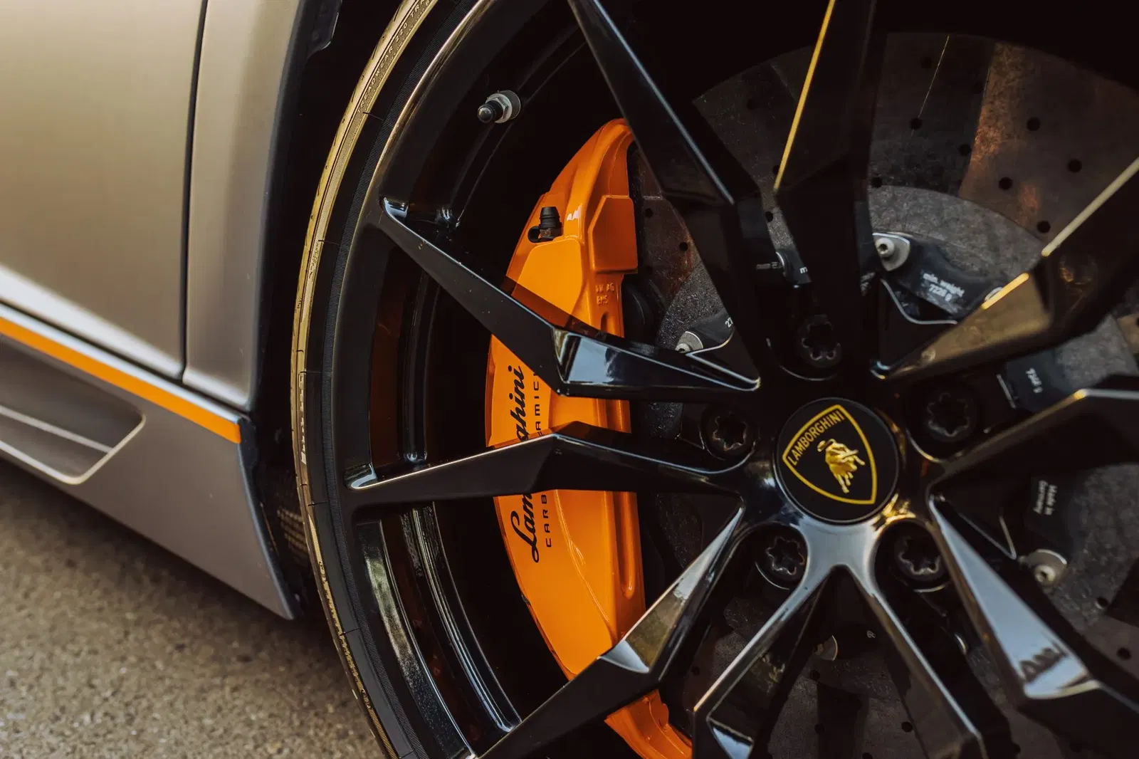 2015 Lamborghini Aventador LP700-4 Roadster