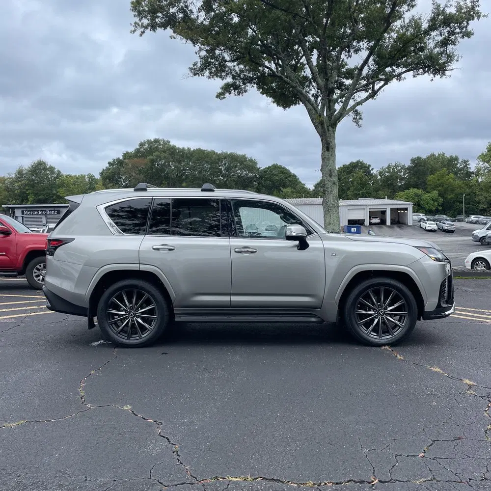 2023 Lexus LX 600 F SPORT Handling