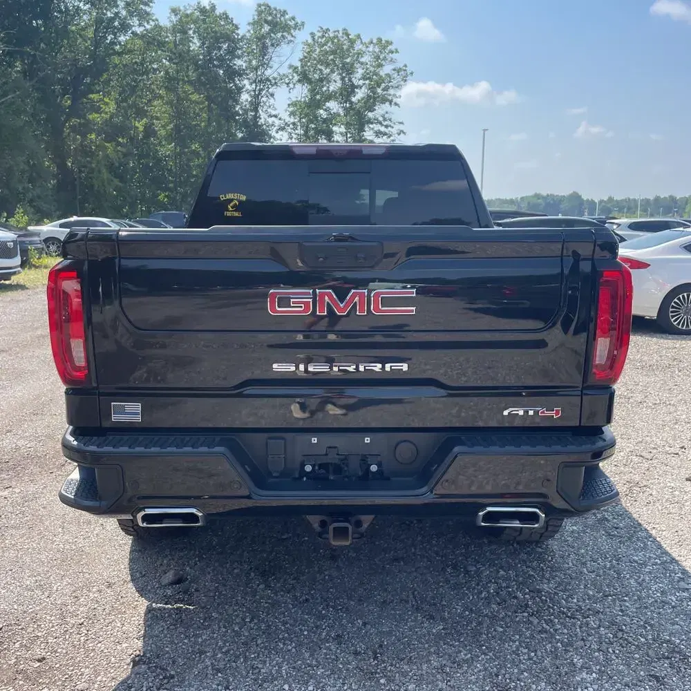 2023 GMC Sierra 1500 AT4