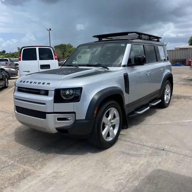 2020 Land Rover Defender 110 First Edition