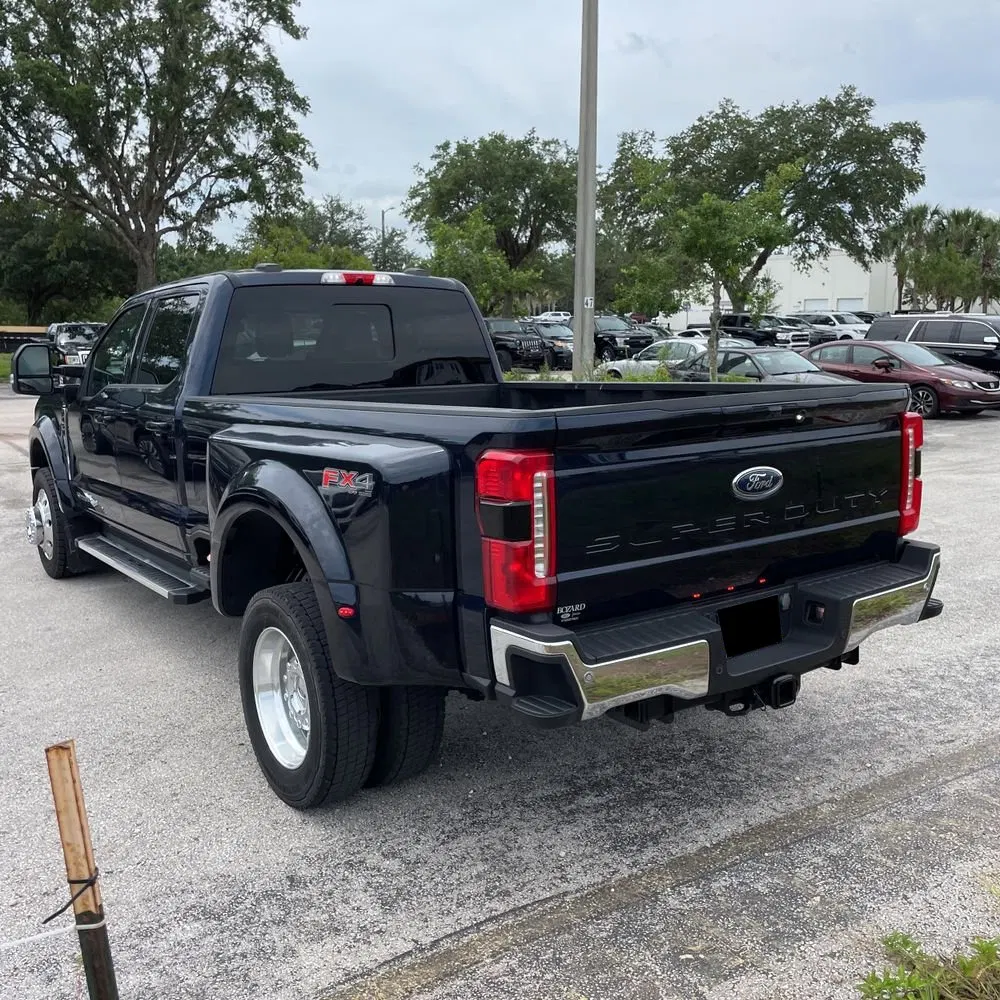 2023 Ford F-450 Super Duty Lariat