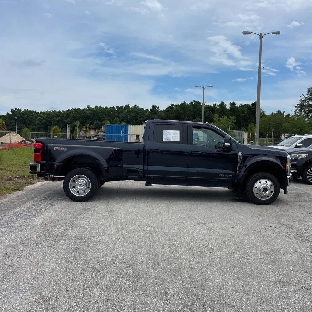 2023 Ford F-450 Super Duty Lariat