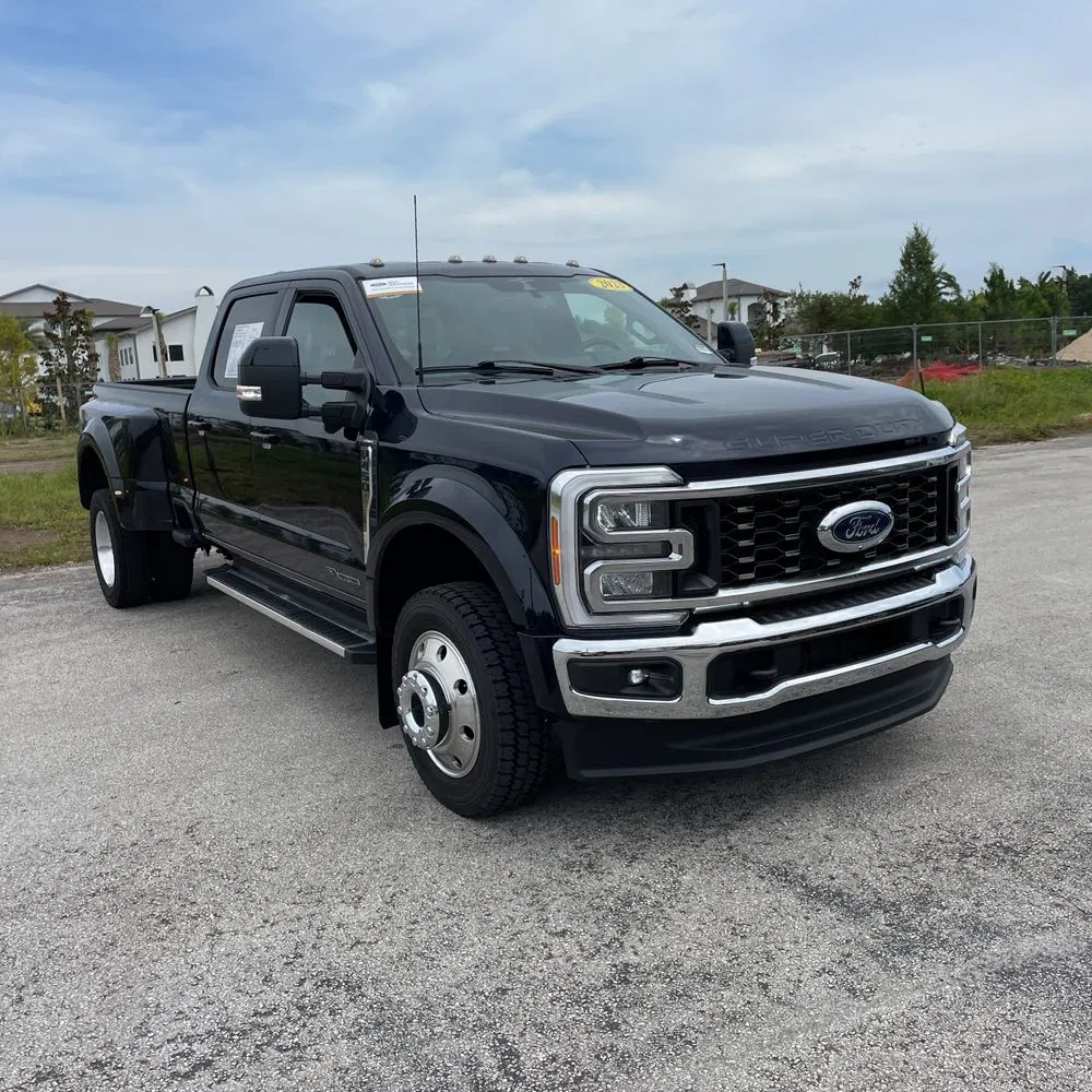 2023 Ford F-450 Super Duty Lariat