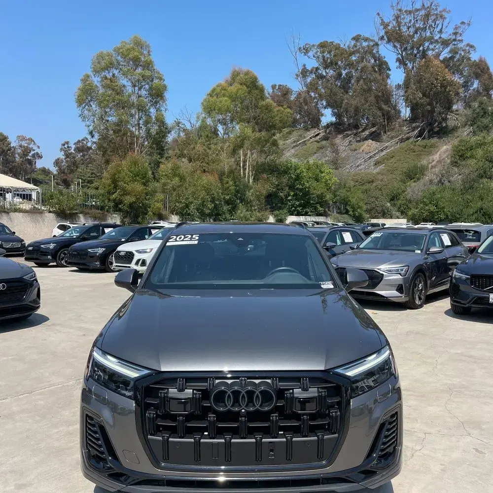 2025 Audi Q7 Premium Plus 55
