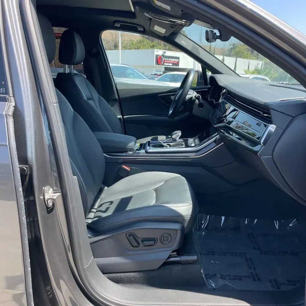 2025 Audi Q7 Premium Plus 55