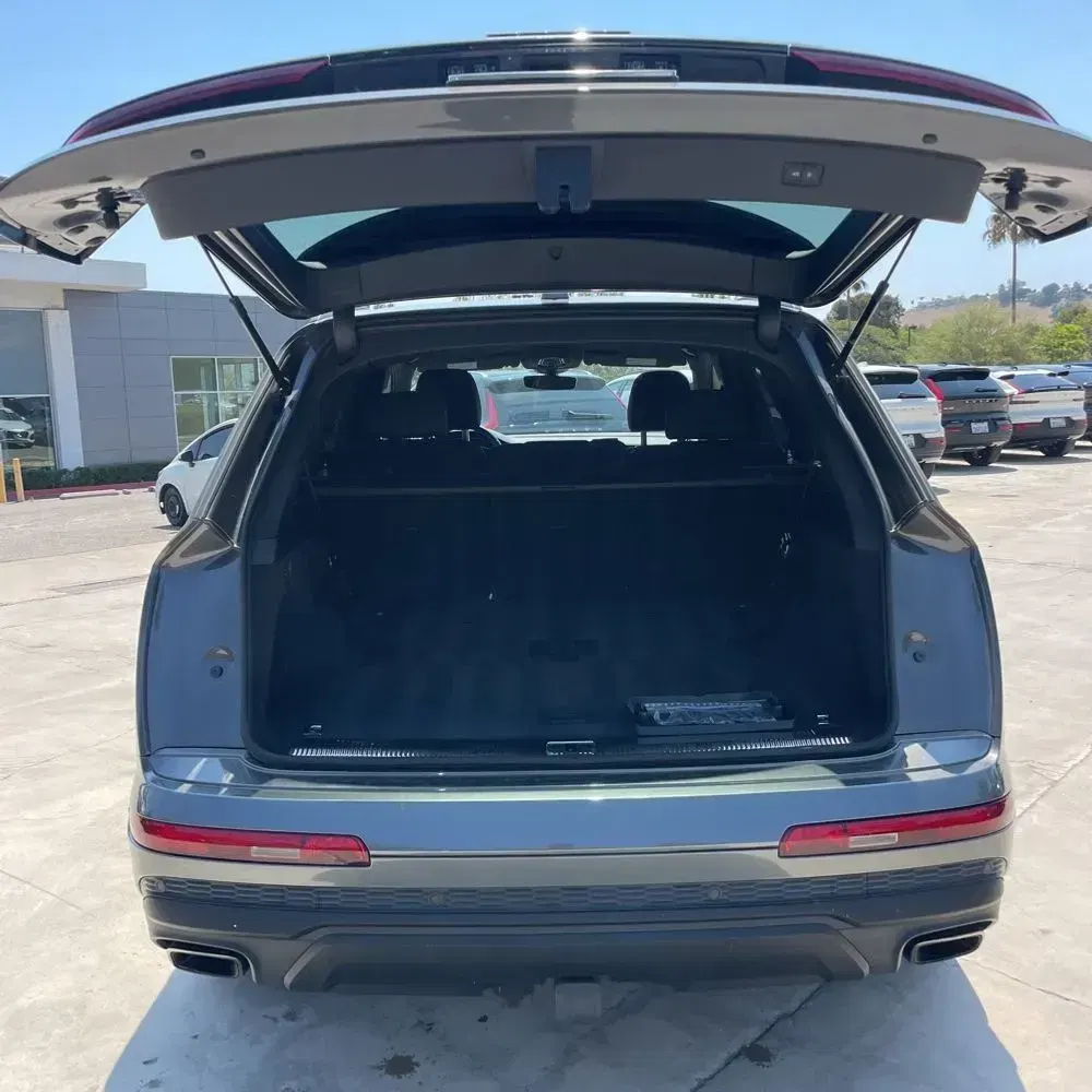 2025 Audi Q7 Premium Plus 55