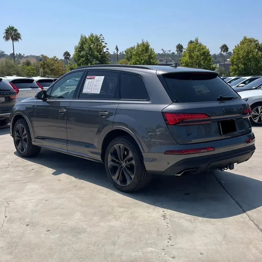 2025 Audi Q7 Premium Plus 55