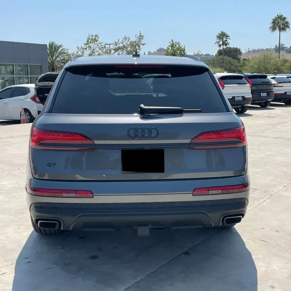 2025 Audi Q7 Premium Plus 55