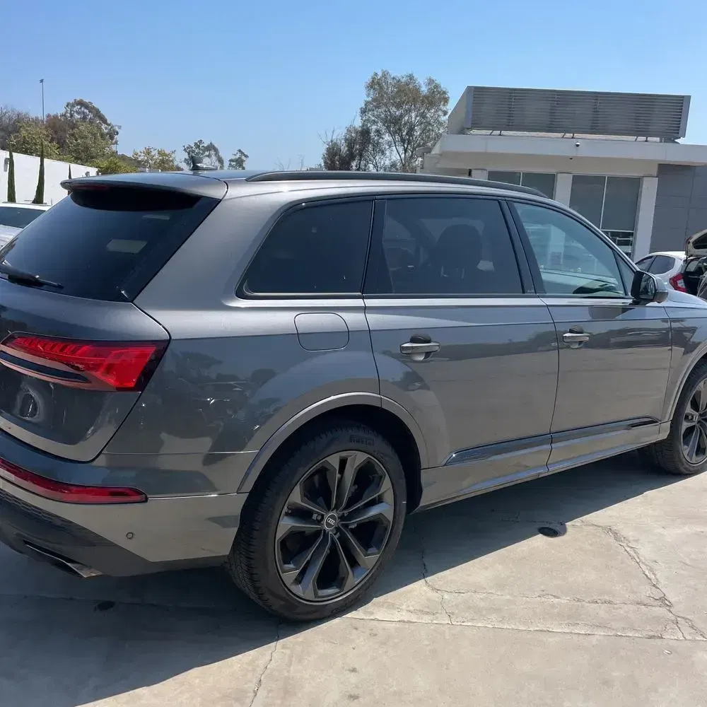 2025 Audi Q7 Premium Plus 55