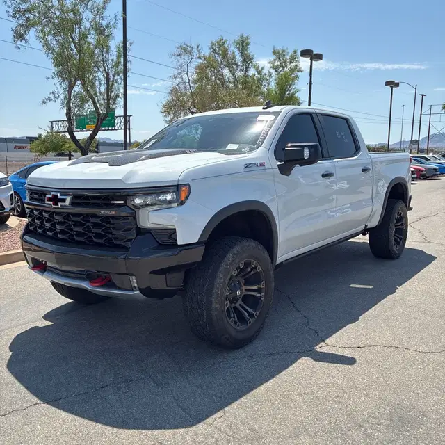 2023 Chevrolet Silverado 1500 ZR2