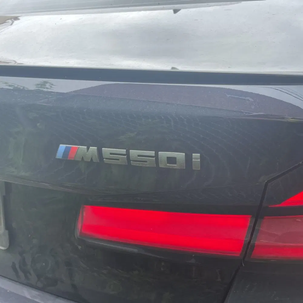 2023 BMW 5-Series M550xi