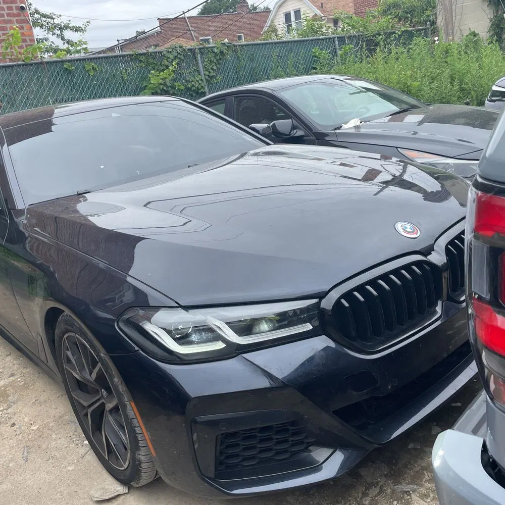 2023 BMW 5-Series M550xi