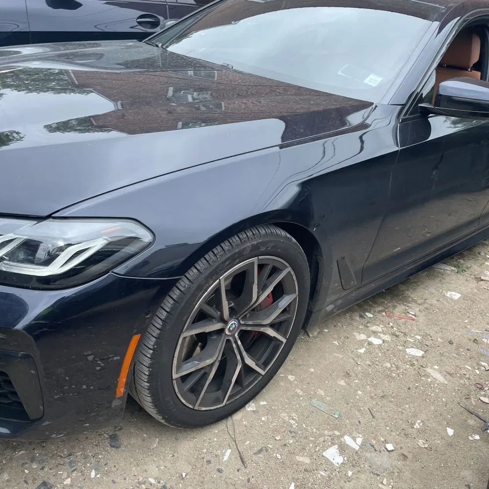2023 BMW 5-Series M550xi