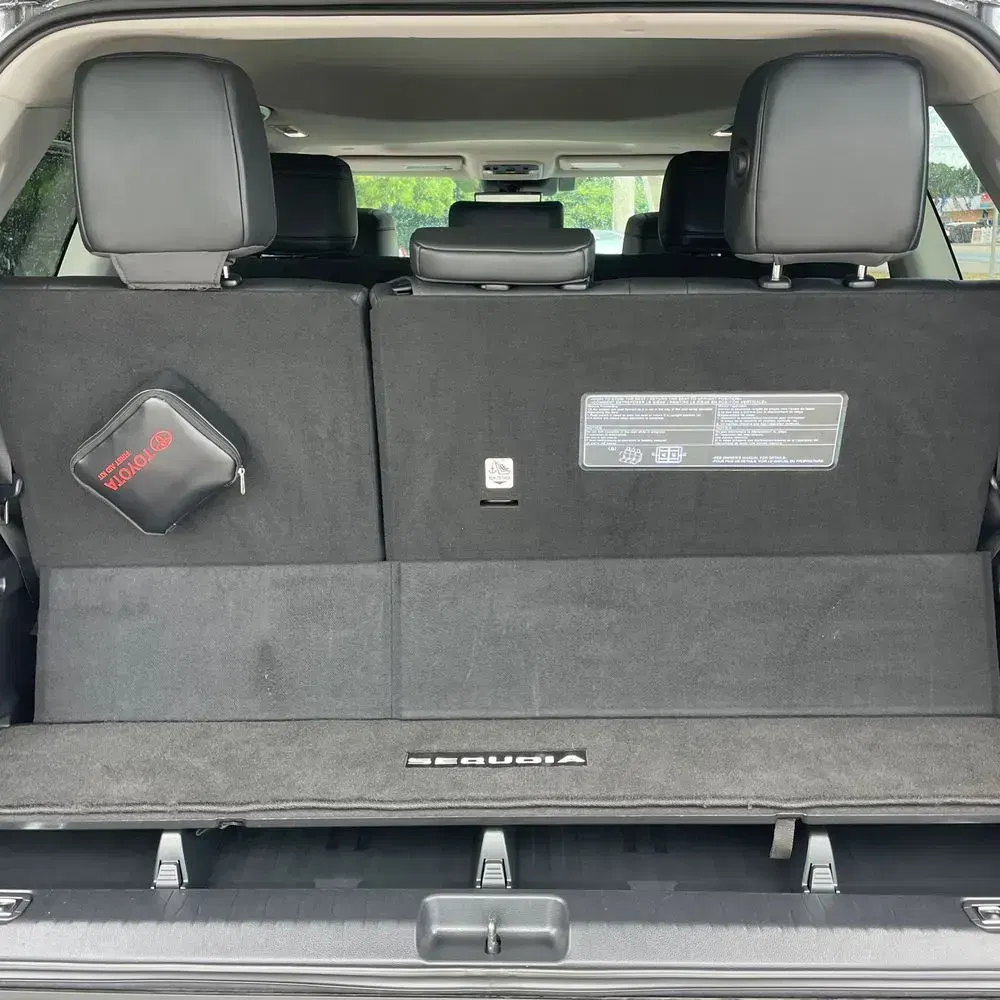 2024 Toyota Sequoia SR5