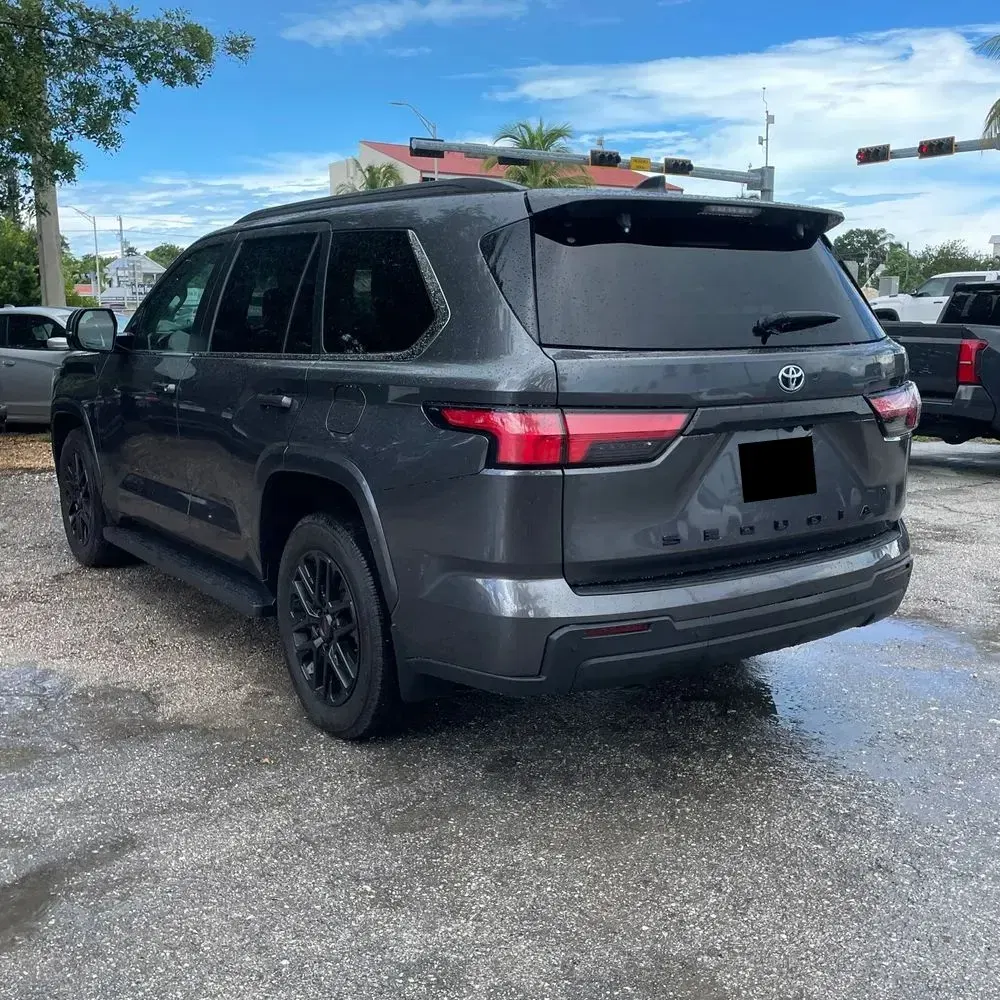 2024 Toyota Sequoia SR5