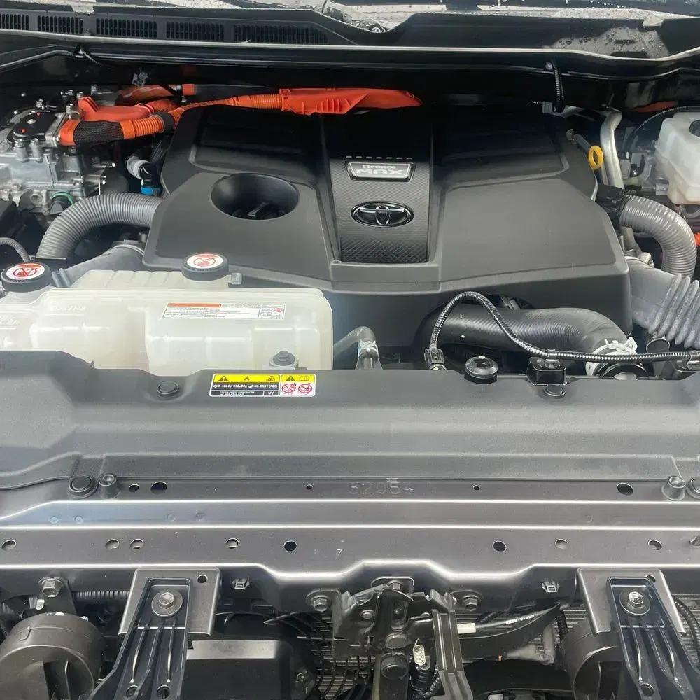 2024 Toyota Sequoia SR5